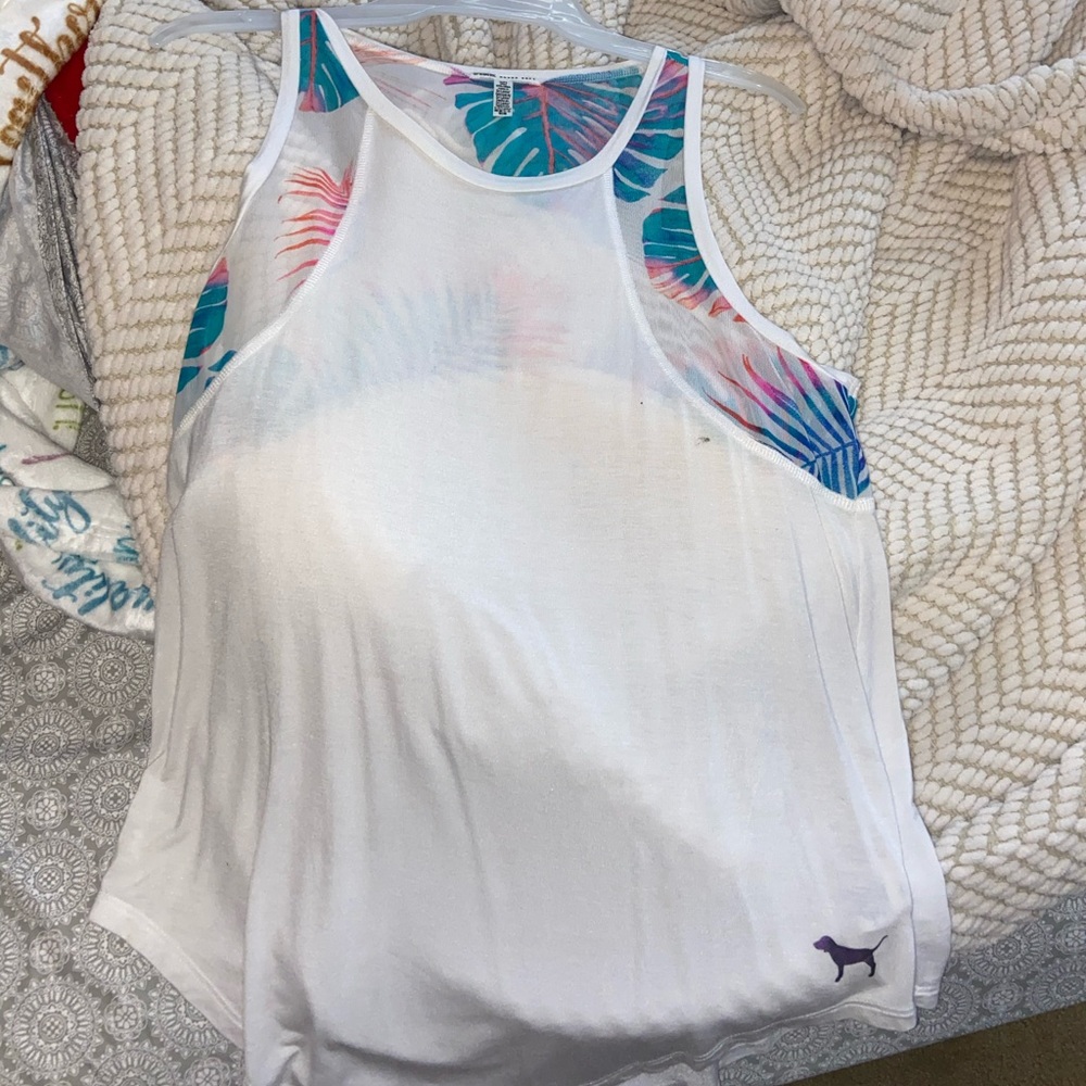 vs pink tank!